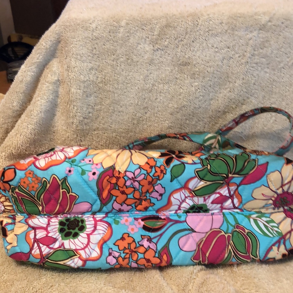 Vera Bradley Floral Shoulder Bag With Ruffle Multi Color 24x7.5x5”- 9”drop - Picture 3 of 11